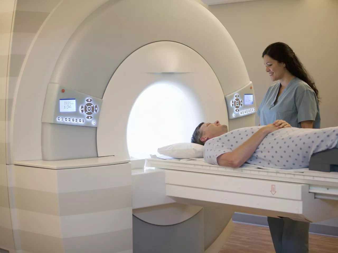 MRI (Magnetic Resonance Imaging)