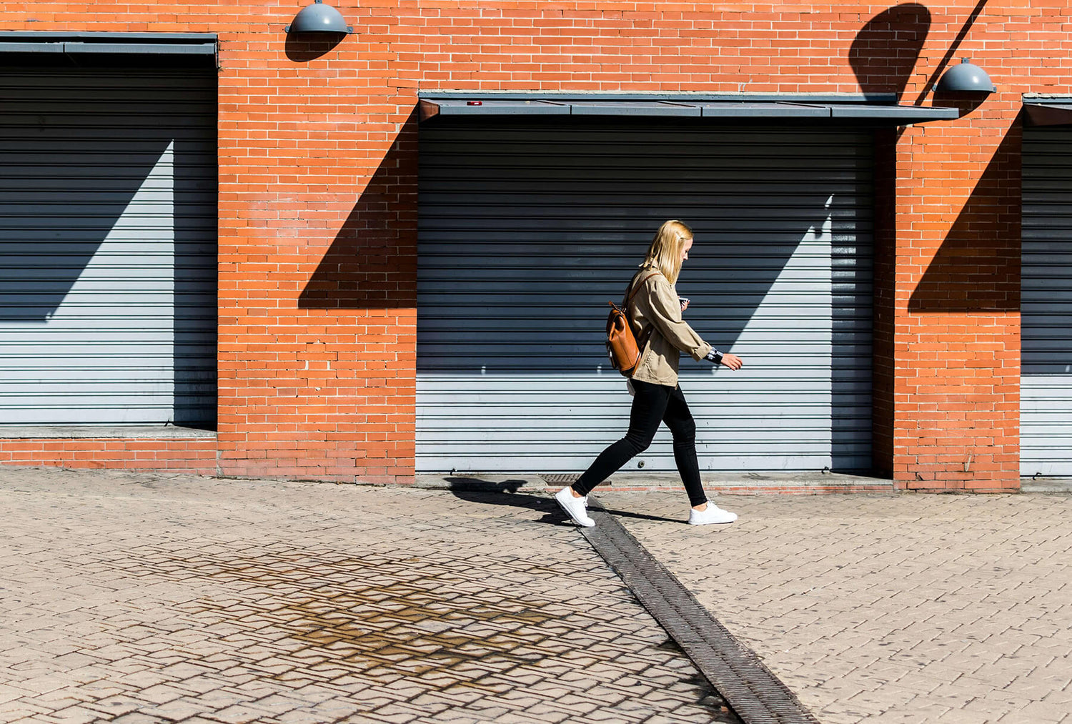 How Many Calories Does 10,000 Steps Burn?